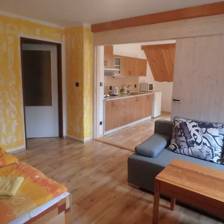 Vecernik Rokytnice Apartment